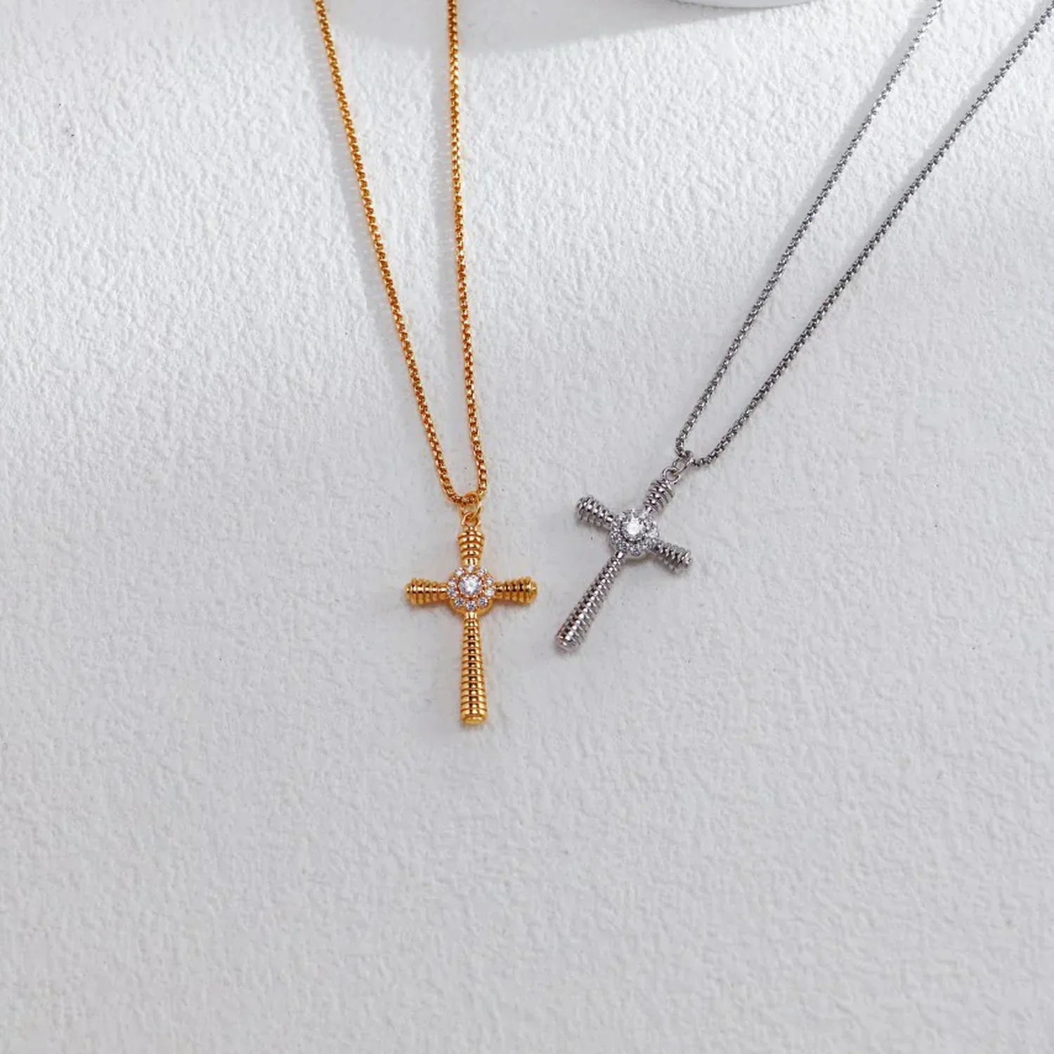 Kreuz Kette