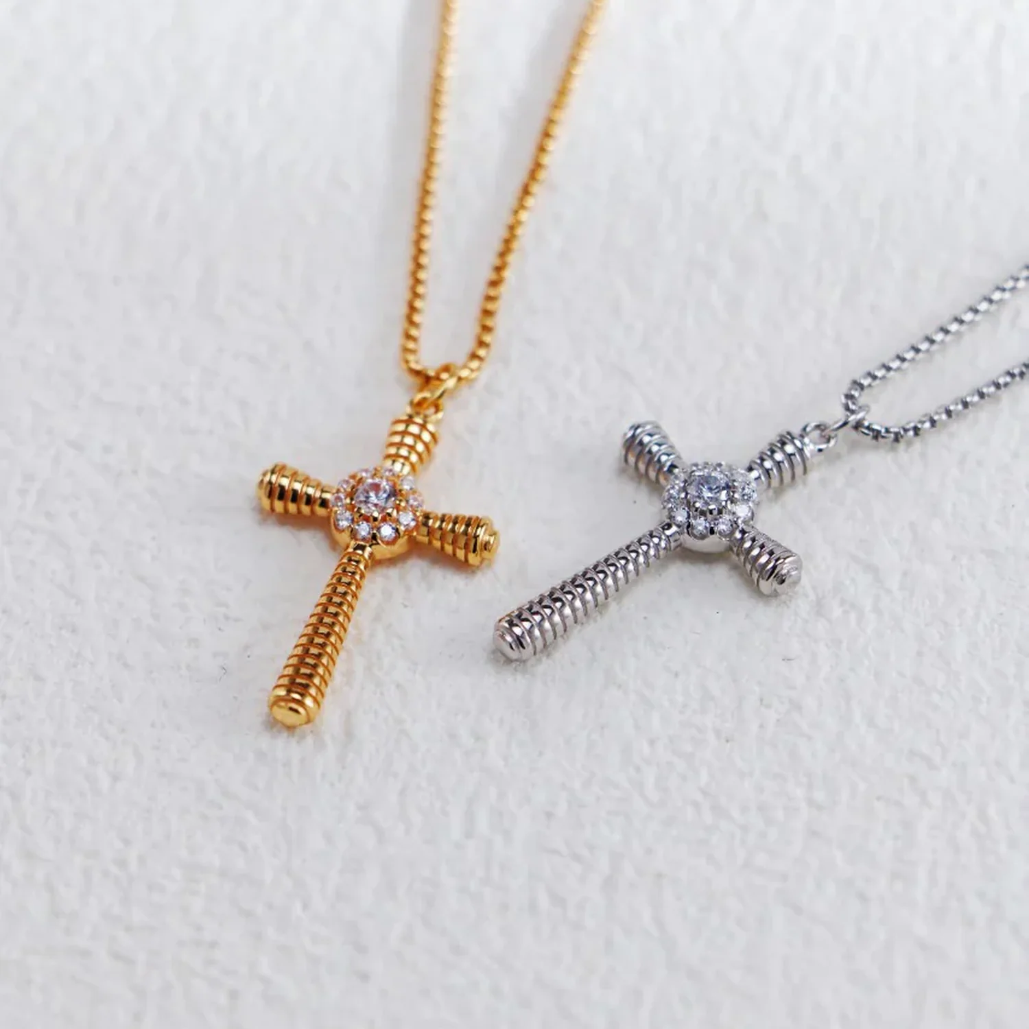 Kreuz Kette