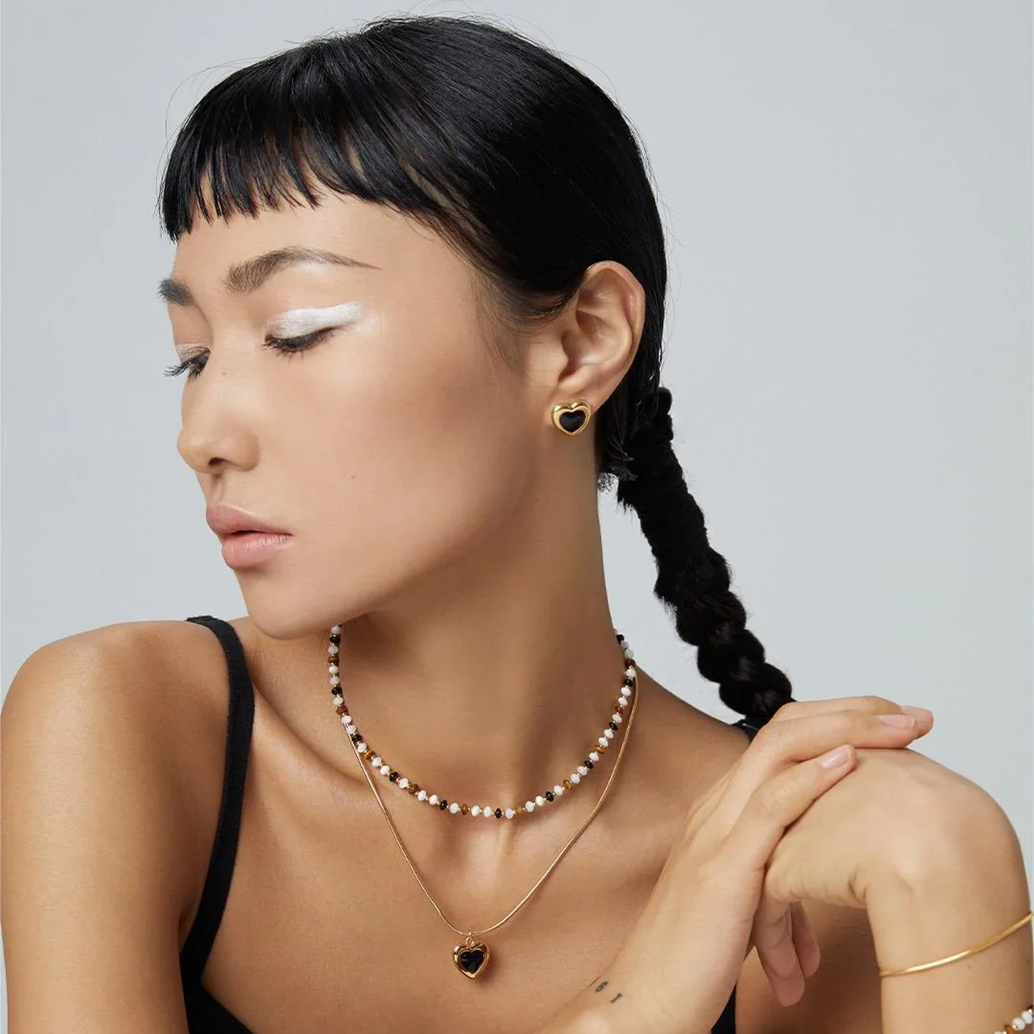 Black Agaet Love Earrings