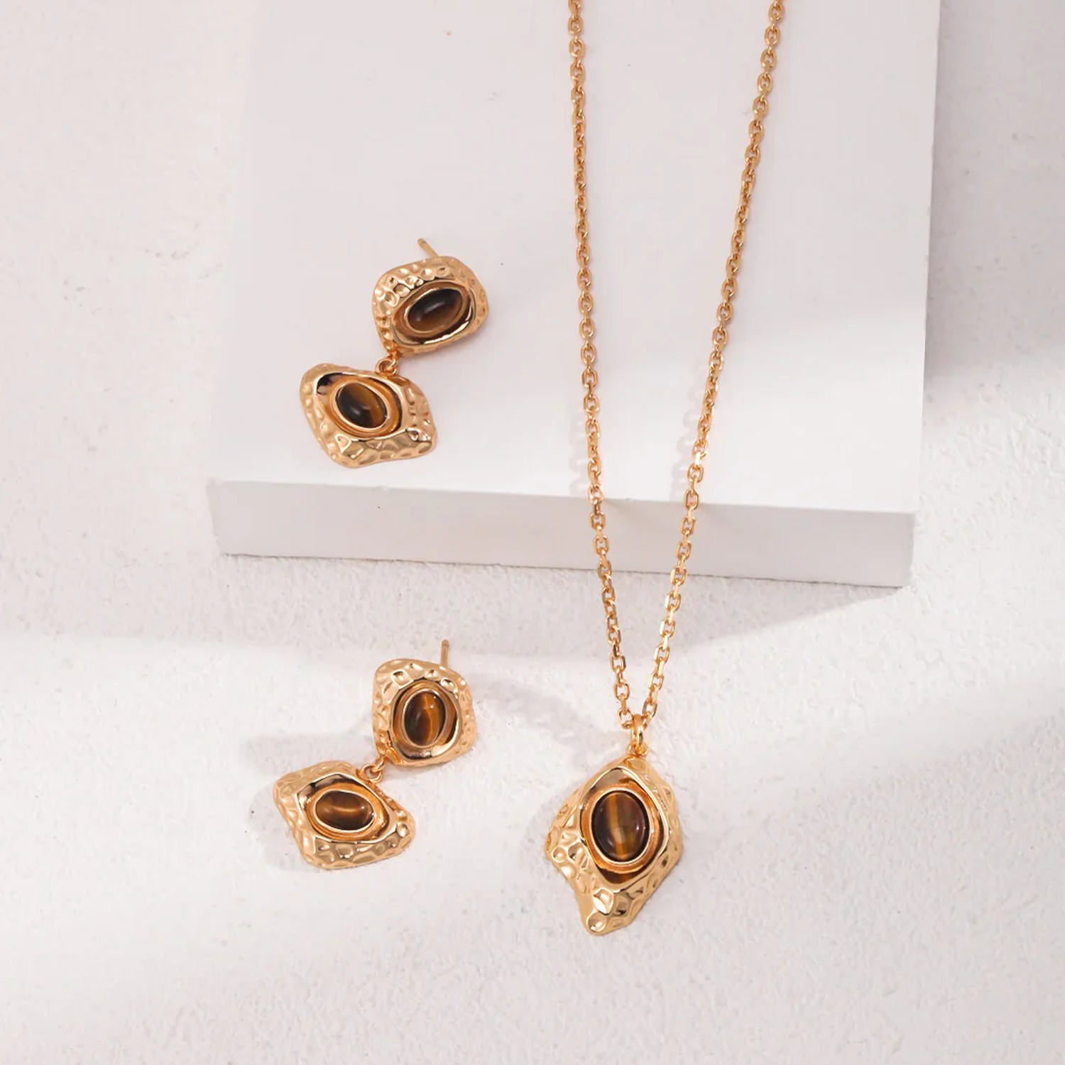 Irregular Rhombus Tigers Eye Stone Pendants Necklace