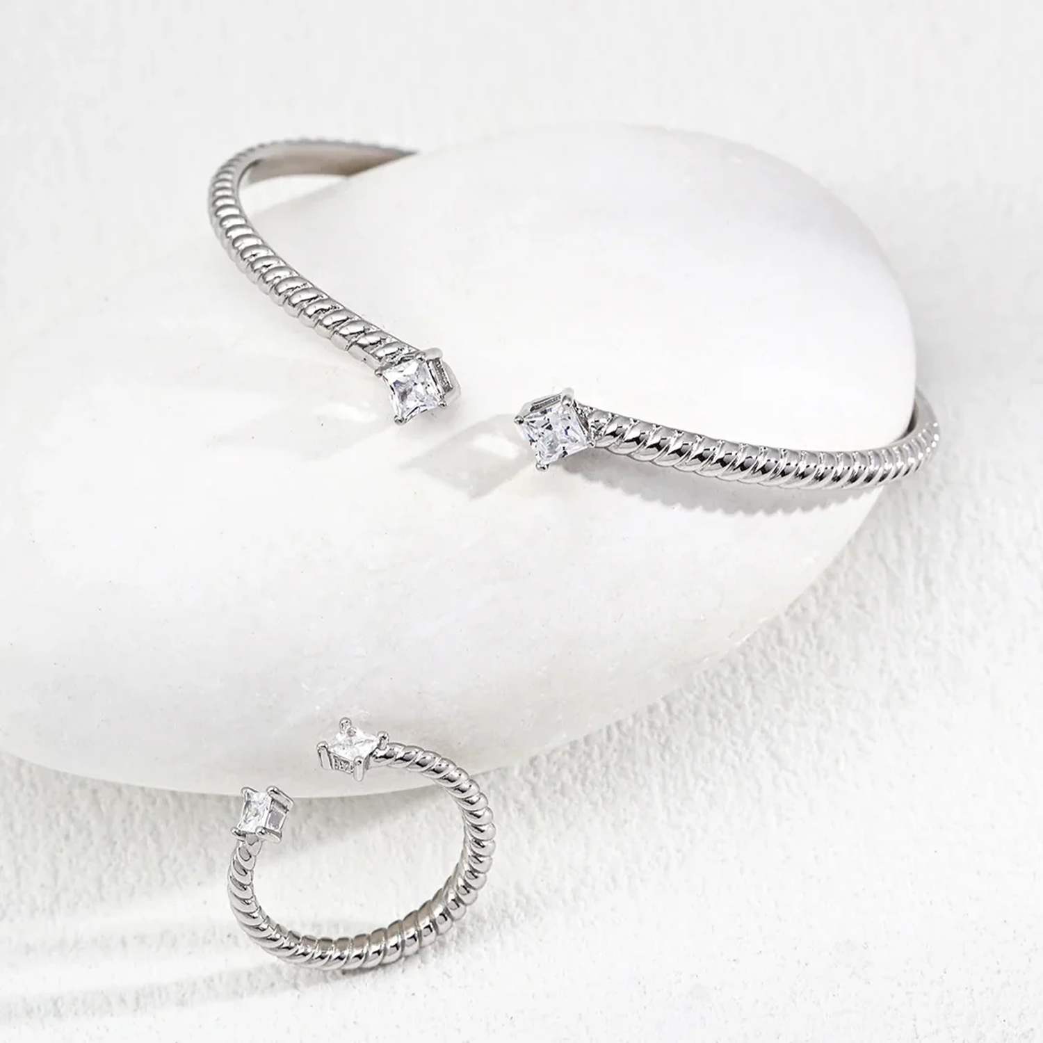 Adjustable Zirconia Bracelet